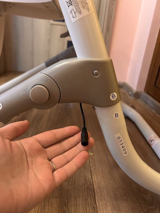 Стол за хранене 2 в 1 и люлка Lorelli