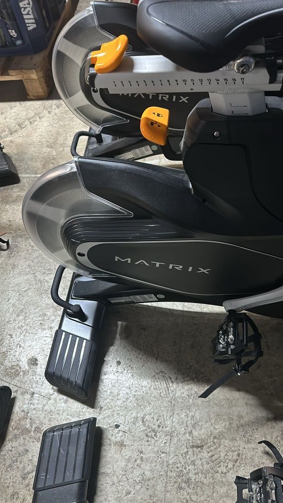 Продавам 14 Спининг колела, байкове (Spinning bike). MATRIX CXC