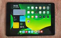 Vând tabletă Apple iPad generația a 7-a impecabilă și fără probleme