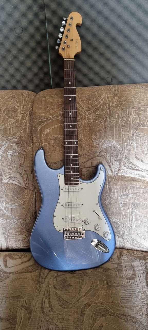 Electro Gitara SOTILADI