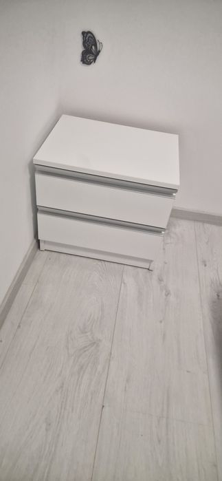 Noptiere si comoda machiaj / masa toaleta cu oglinda