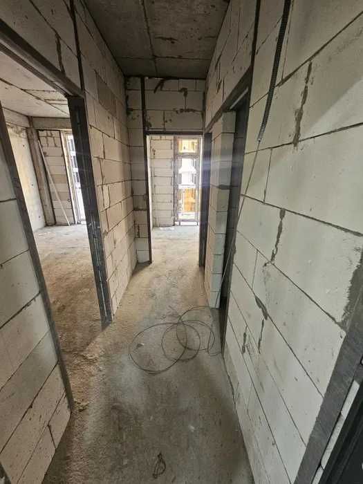 Продаётся квартира Новостроенным доме "Хон сарой" Orzular