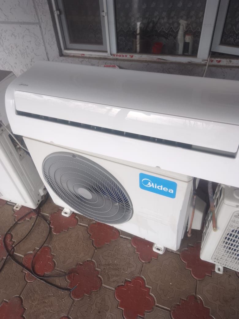 Продам кондиционер Midea 24
