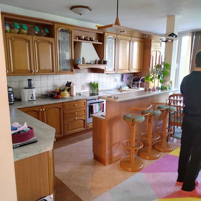 Тристаен апартамент