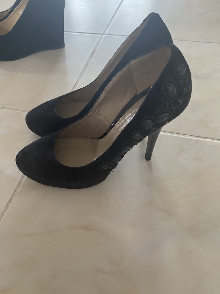 Pantofi cu platforma si stiletto