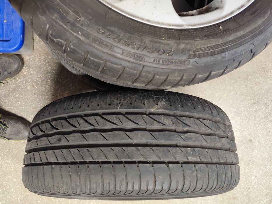 Jante aliaj și anvelope. 205/55R16 vară- 5 bucăți