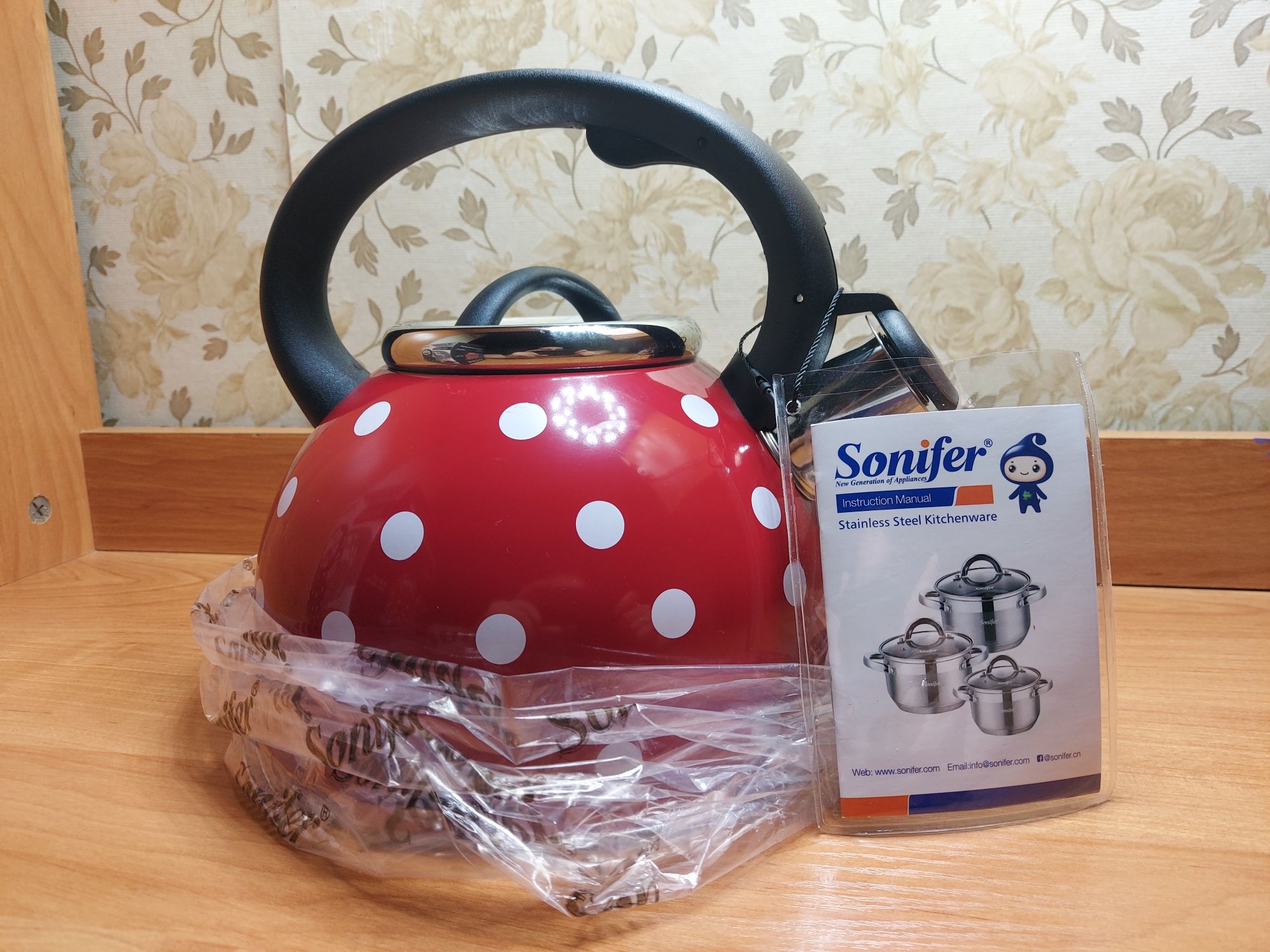 Sonifer SF-2519 чайник со свистком 2.5л, нержавеющая сталь