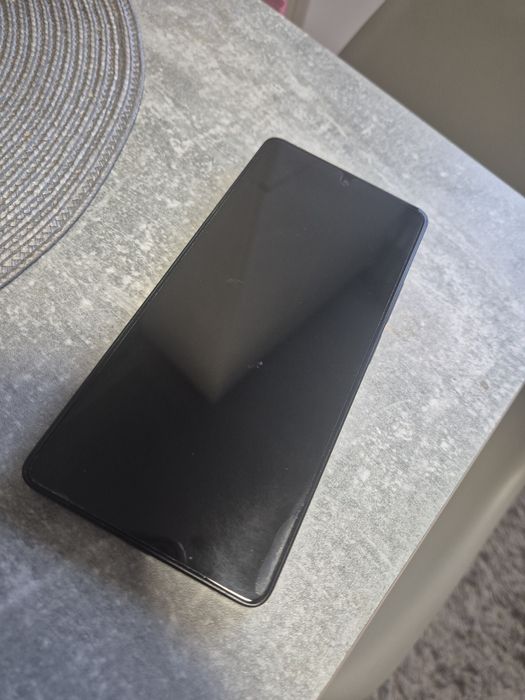 Telefon xiaomi poco m6 pro