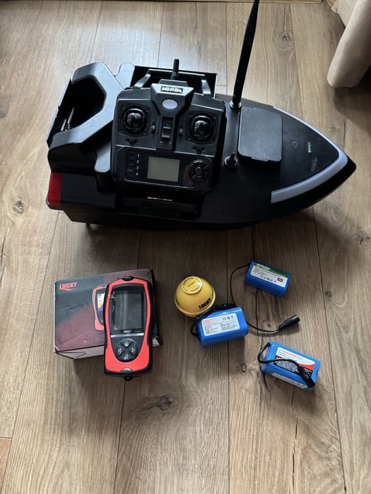 Navomodel plantat cu GPS si autopilot + sonar bonus