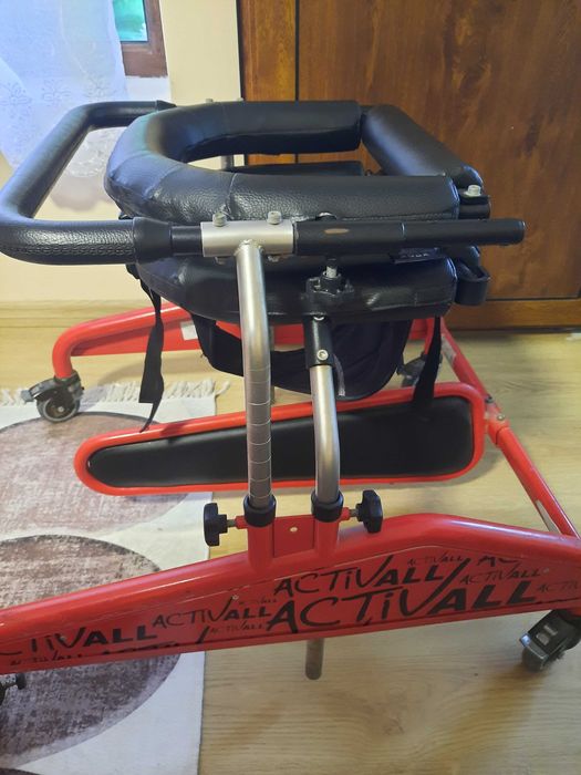 Проходилка Aktivall 1 за деца с увреждане