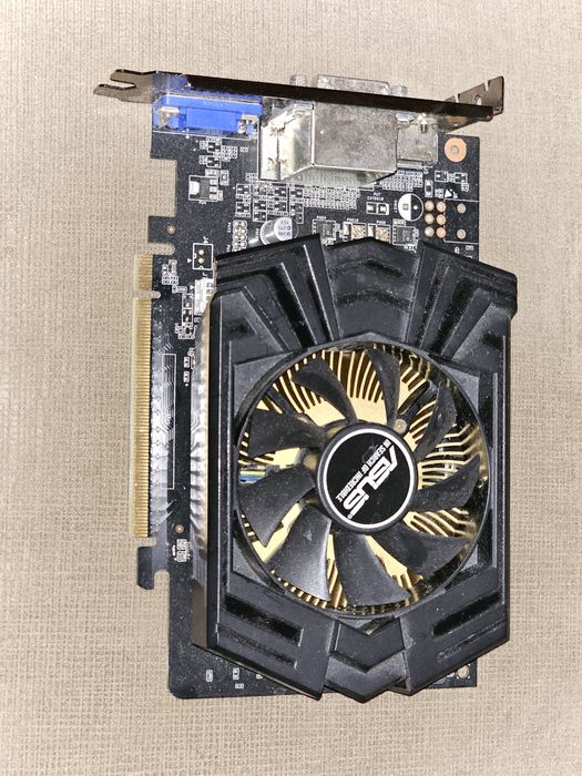 Видео карта Asus 750ti 2GB