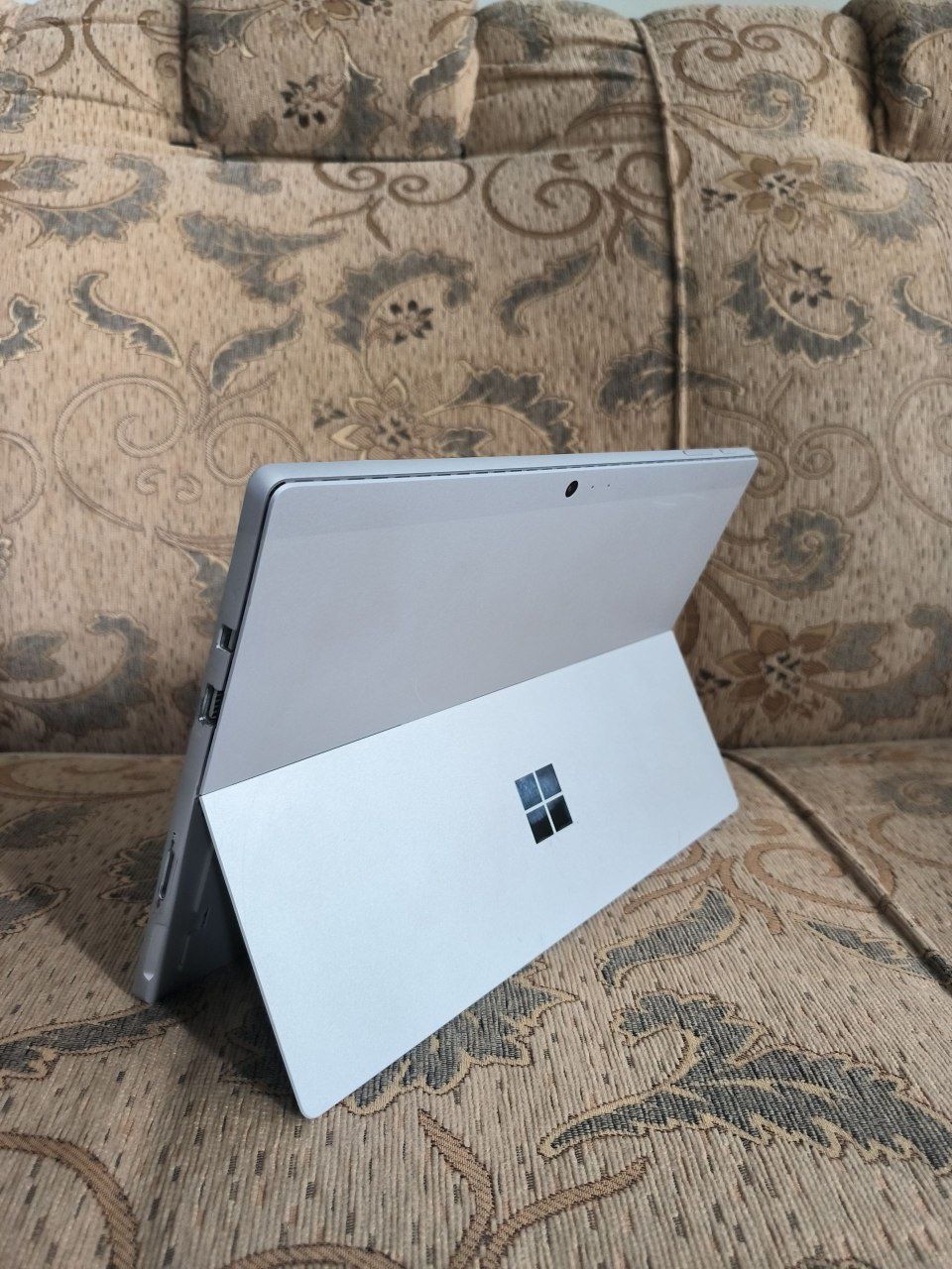 Microsoft Surface Pro 5
