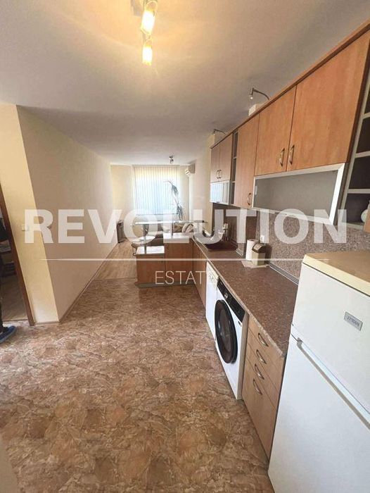 Дава се под наем Двустаен апартамент в Варна, Левски - 62 кв.м за 475 € - Снимка #1