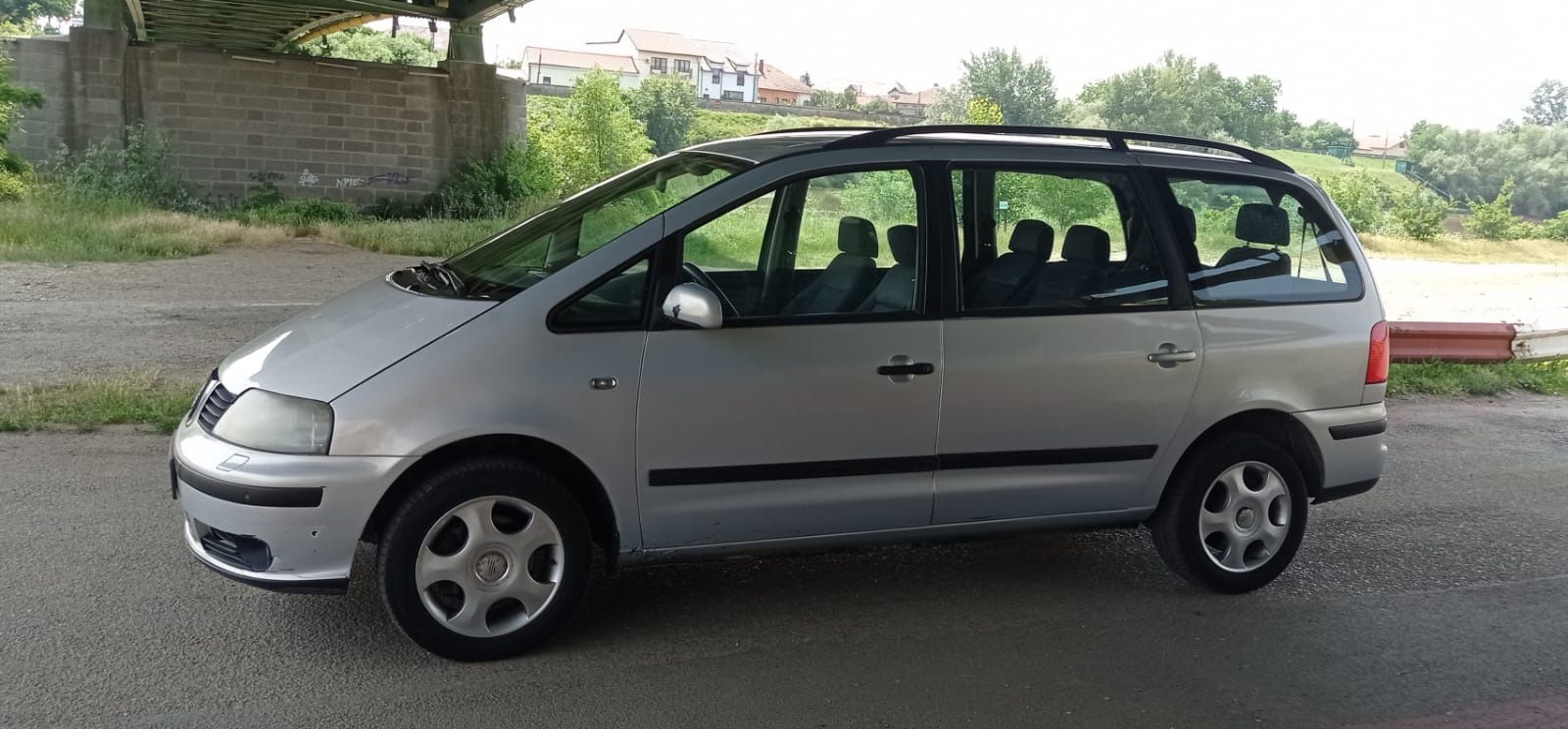 Vând Seat alhambra 1.9 tdi