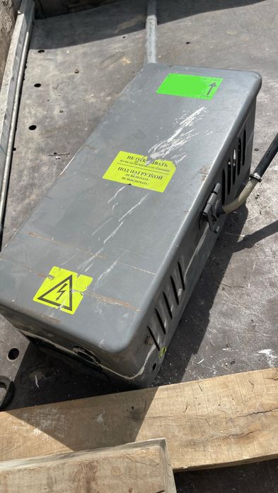 Силовой ящик с рубильником рубильник