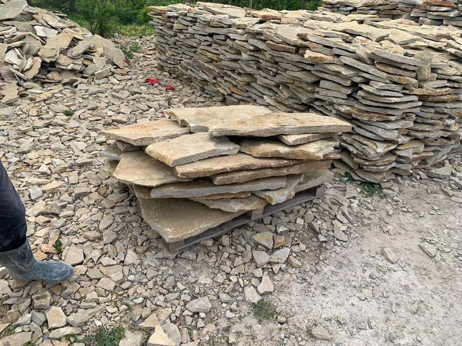 Lespezi piatra Bej-Olive