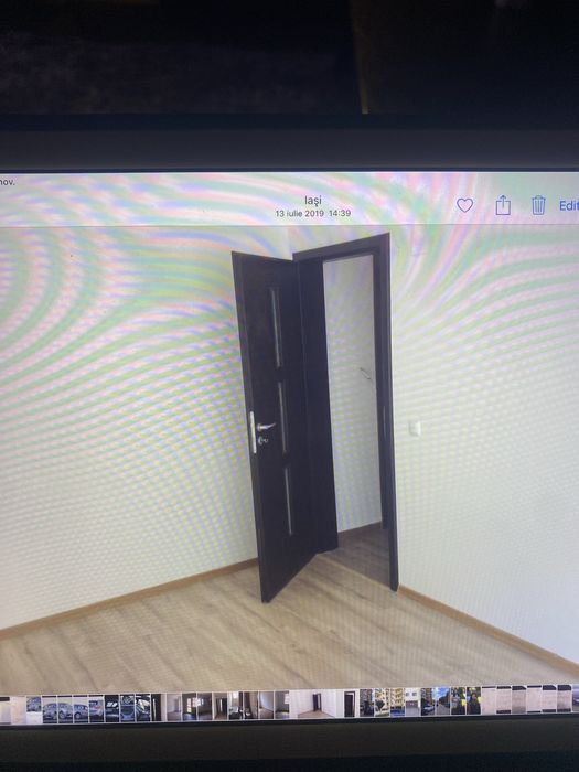 Vind apartament doua camere , zona Cug