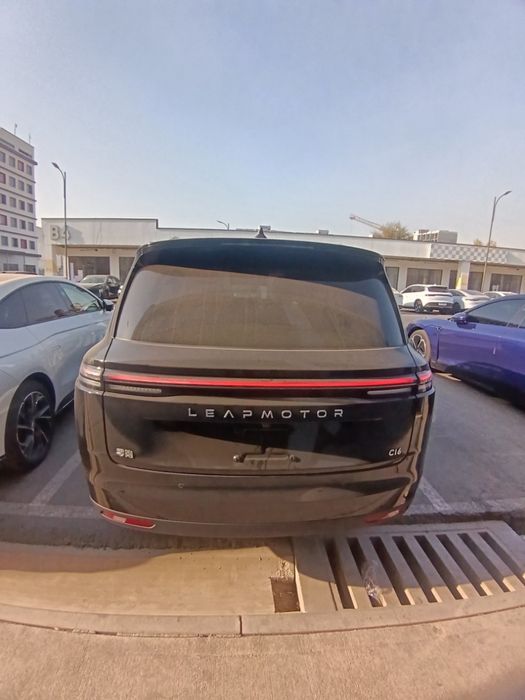 Leapmotor C16 3 pozitsiya full
