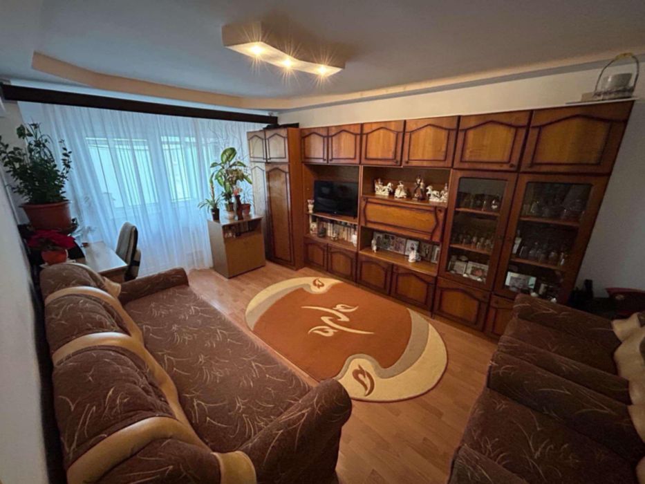 Apartament 2 camere, decomandat, 51 mp, zona 9 Mai