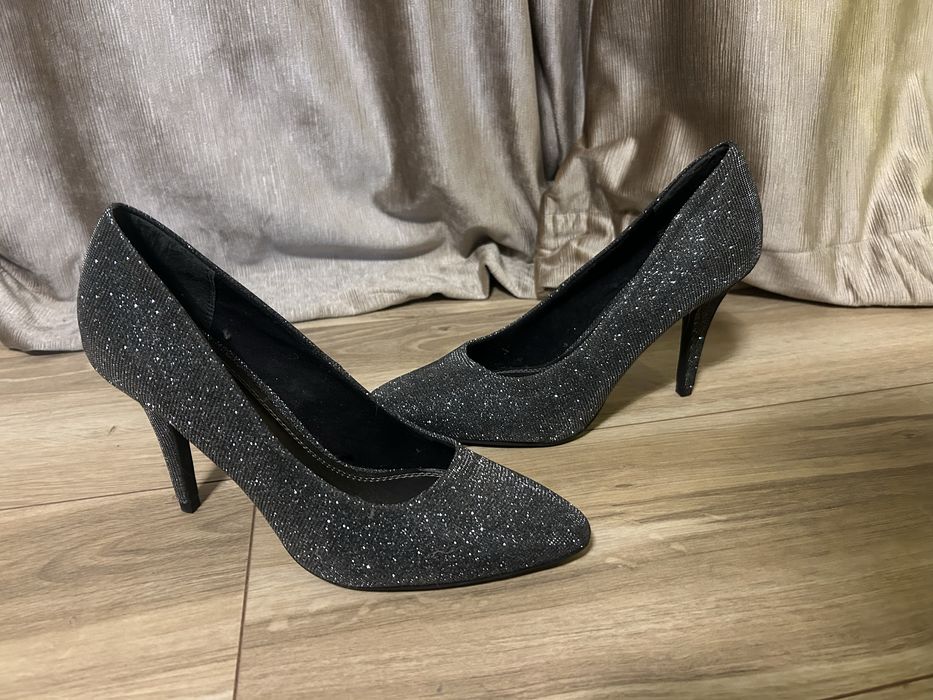 Блестящи дамски обувки на ток Marco Tozzi