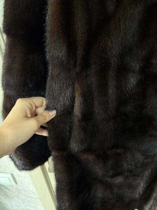 Продам норковую шубу