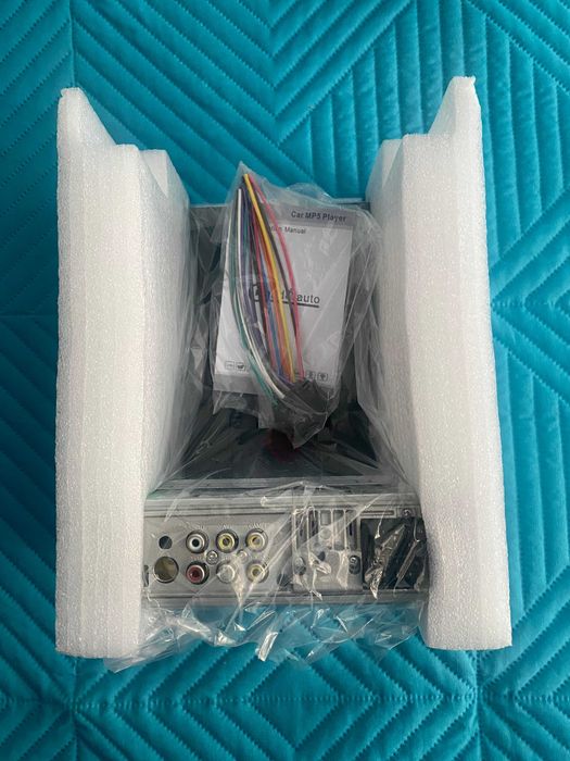 ЧИСТО НОВО Радио с НАВИГАЦИЯ 9,5 инча mp5 player