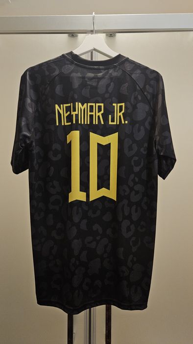 Тениски на Messi и Neymar jr