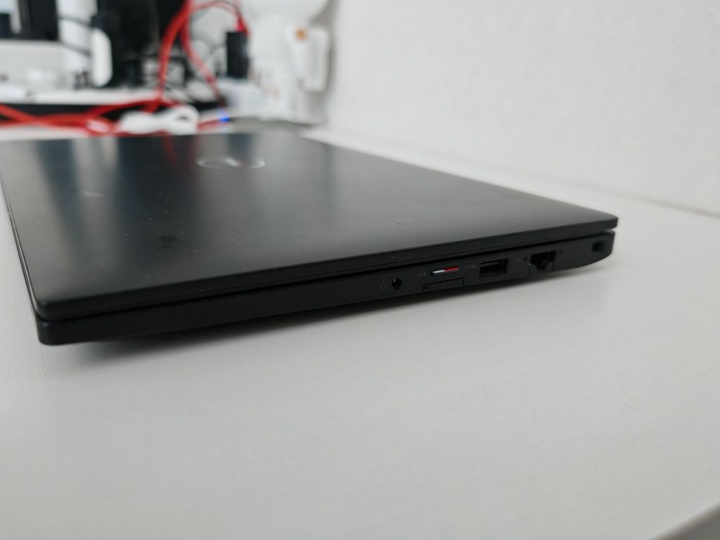 Dell latitude в отличном состоянии