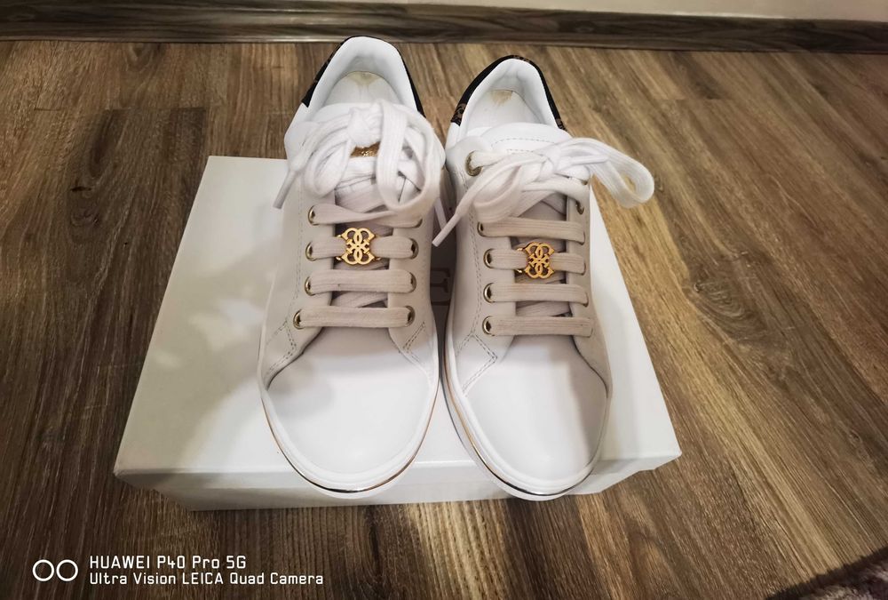 Дамски обувки Guess