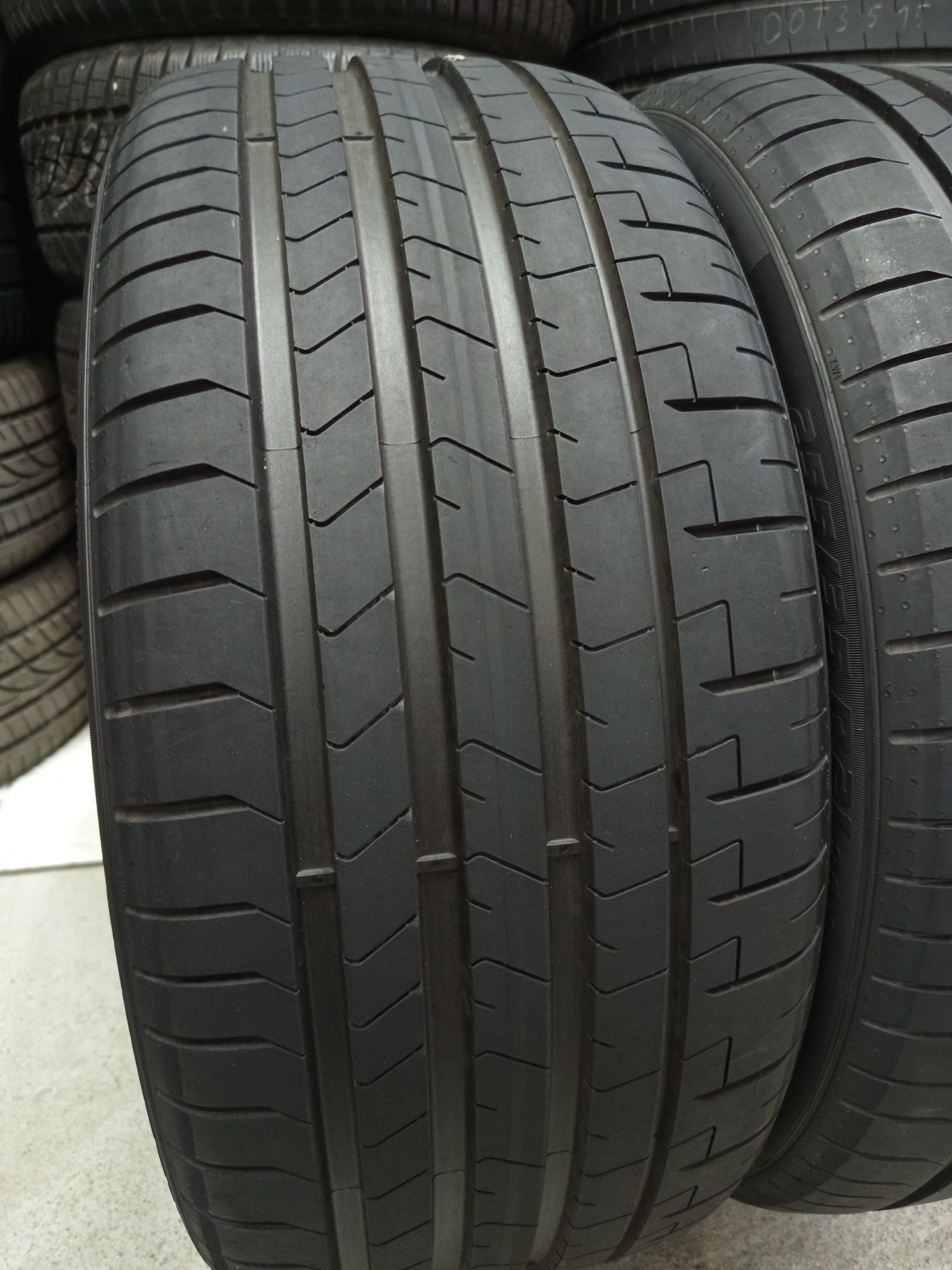Нови Pirelli 255/35/21-2бр