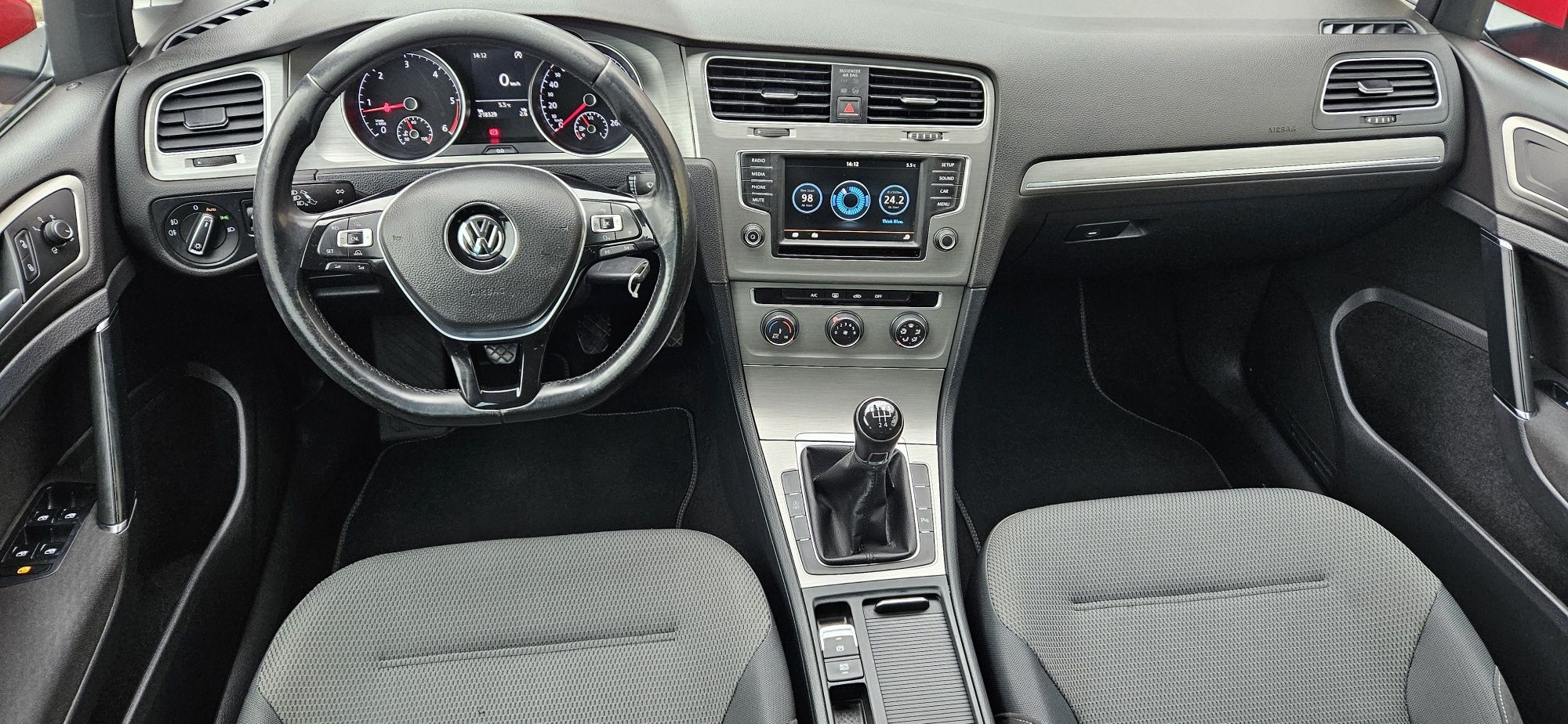 VW-GOLF 2015г. 1,6 TDI 110кс.