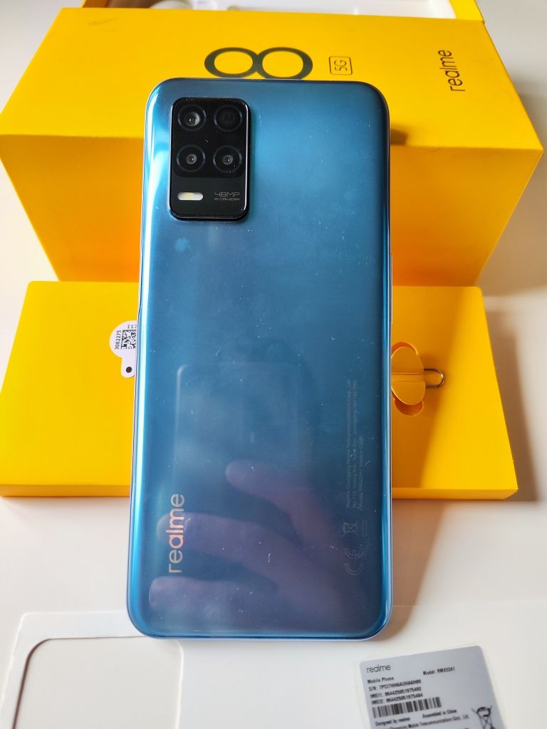 Телефон Realme 8 5G