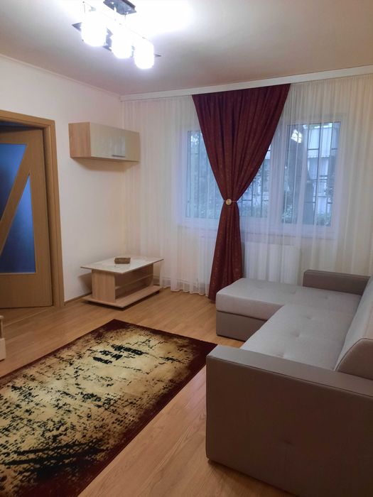 De inchiriat Apartament 2 camere semidecomandat