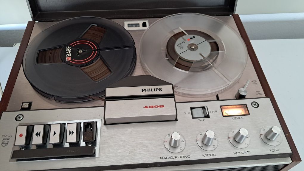 Magnetofon Philips 438 colecție