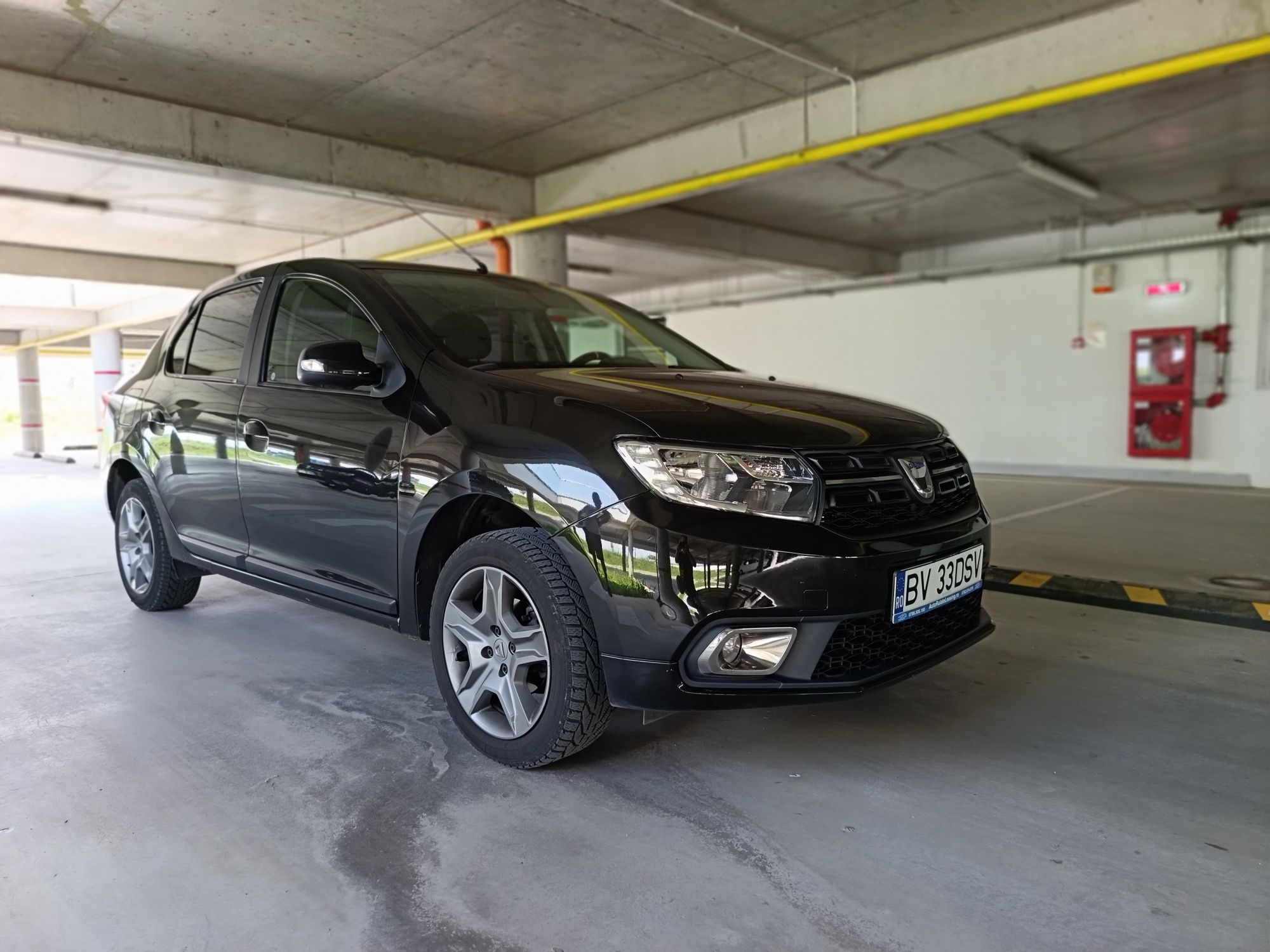 Logan făcută la comanda