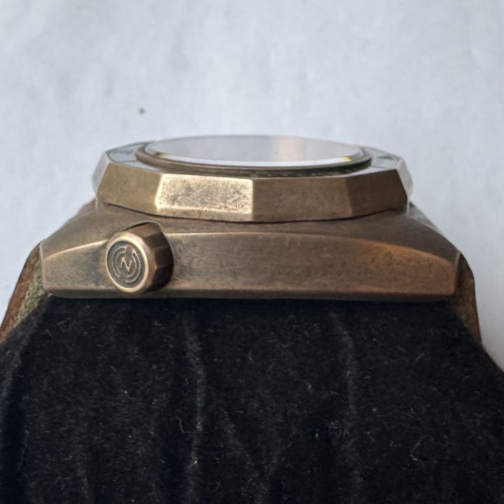 Nethuns Lava Bronze