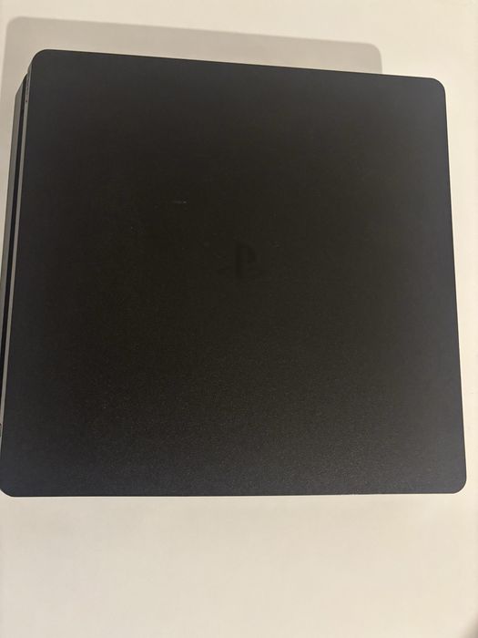 PlayStation 4 slim