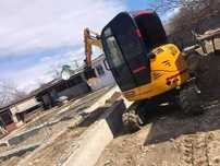 Închirieri-lucrari  Miniexcavator-scule