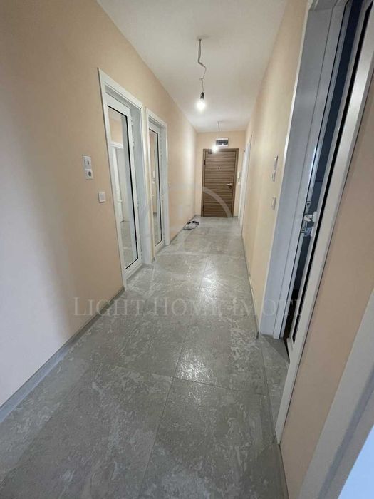 Продава се Четиристаен апартамент в Пловдив, Остромила - 145 кв.м за 1518 €/кв.м - Снимка #13