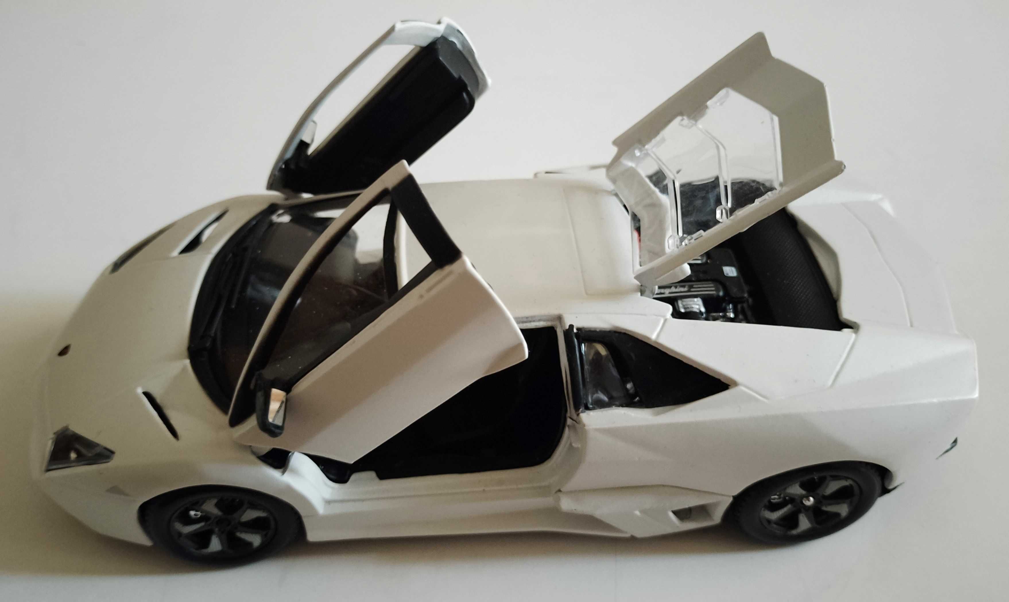 Bburago Lamborghini Reventon 1:24
