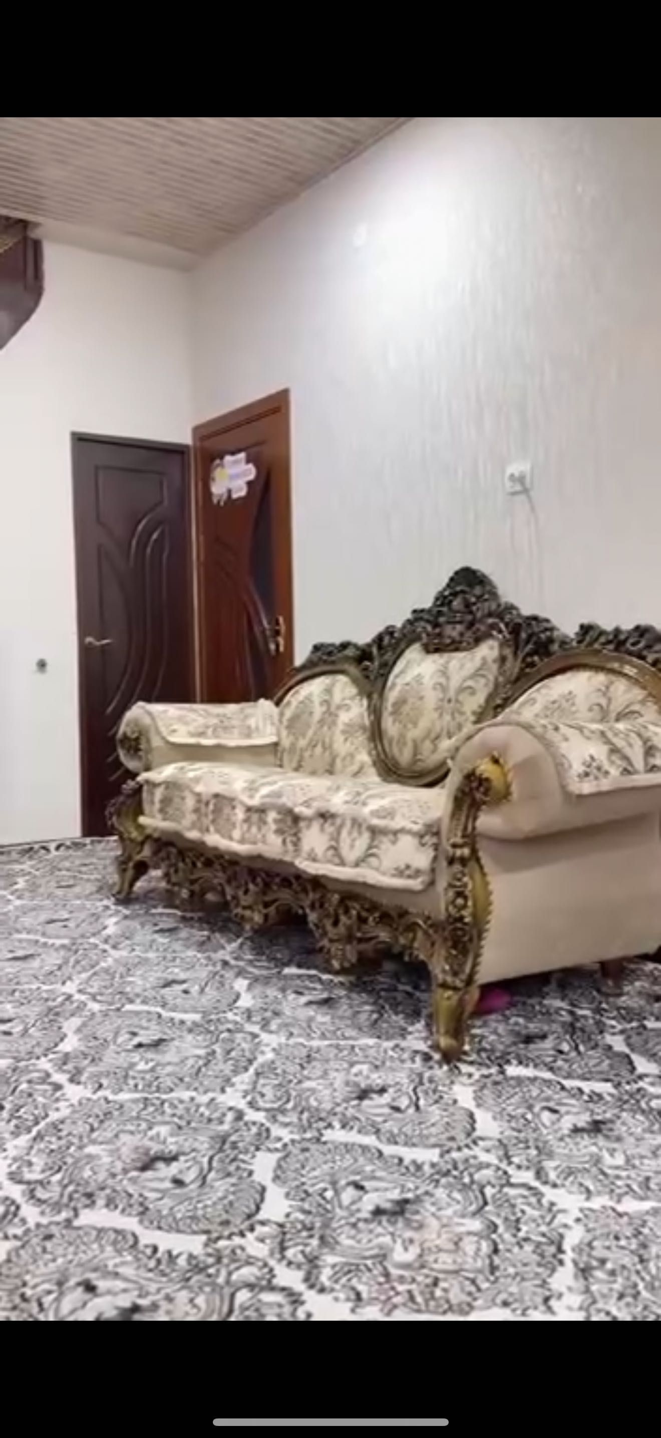 Дом  продается на метали ориентир  2 школа