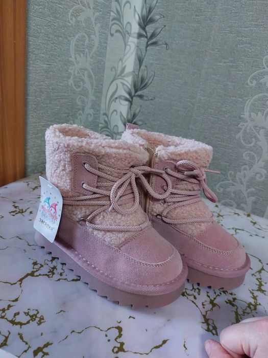 Продам новые угги не угадали с размером