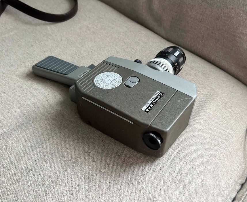 Cameră de filmat vintage Kopil Zoom-EE 8mm + geantă Bolex  funcțională