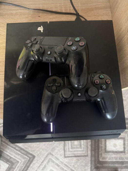 Продаю PS4 500gb