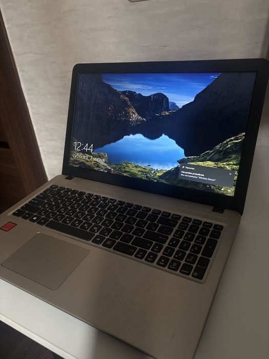 ноутбук asus x550