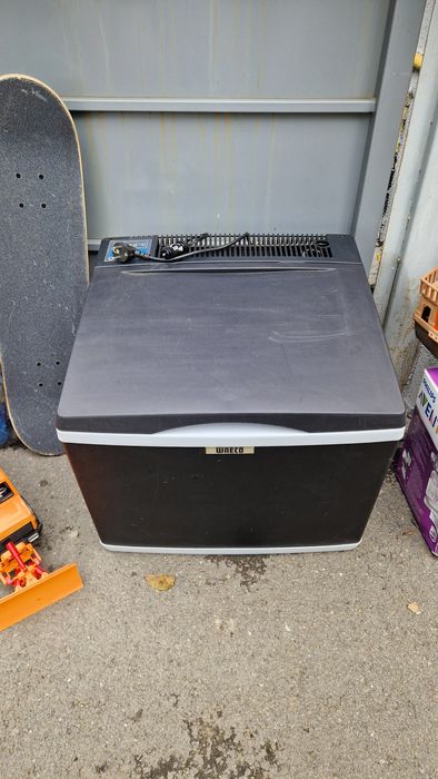 Frigider/Congelator auto Waeco 220 si 12v