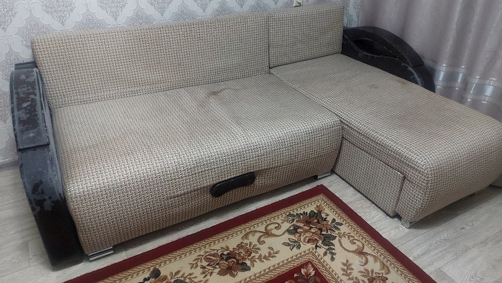 Диван угловой с ящиками