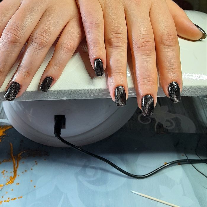 Маникюр и наращивание ногтей