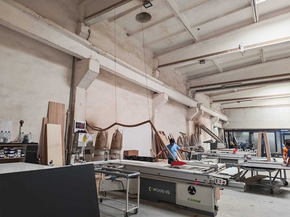 hale si birouri 4463 m2 de inchiriat in Bacau + platforma betonata