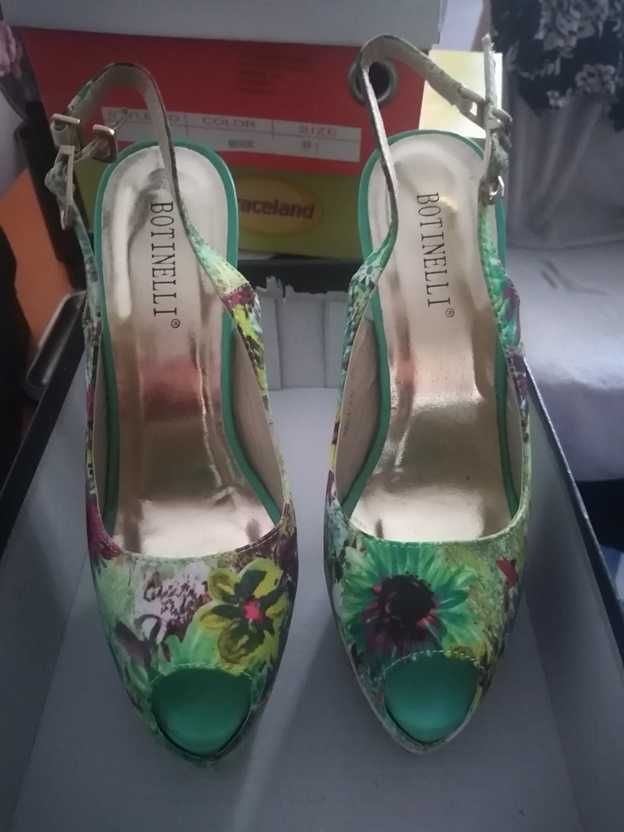 Pantofi de ocazie pentru femei